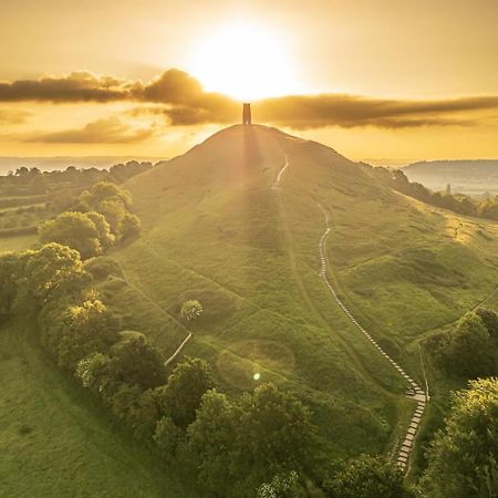 Homestay In The Heart Of Avalon Glastonbury Extérieur photo