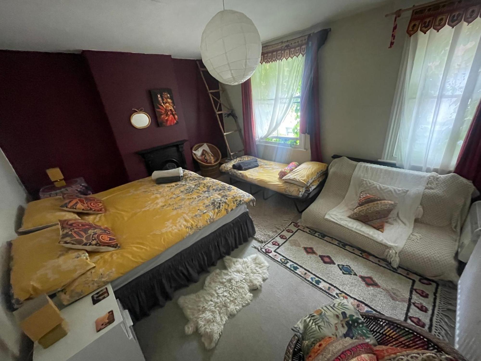 Homestay In The Heart Of Avalon Glastonbury Extérieur photo