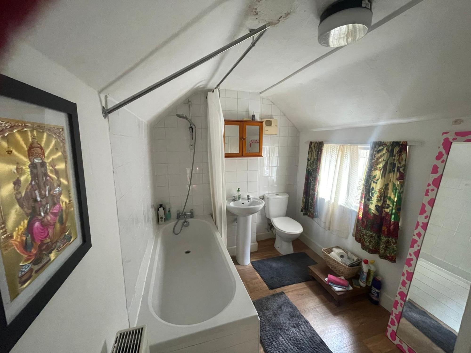 Homestay In The Heart Of Avalon Glastonbury Extérieur photo