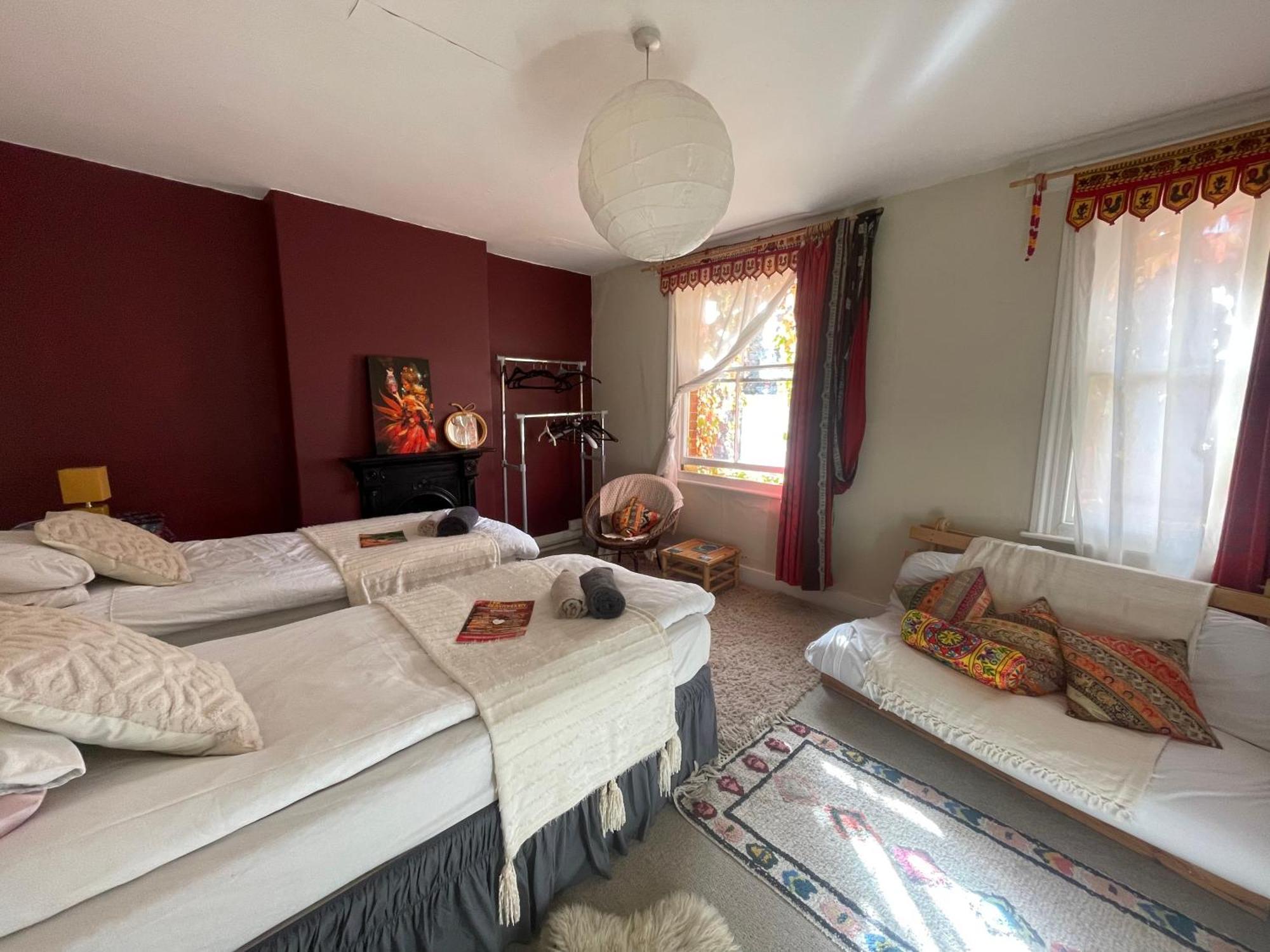 Homestay In The Heart Of Avalon Glastonbury Extérieur photo